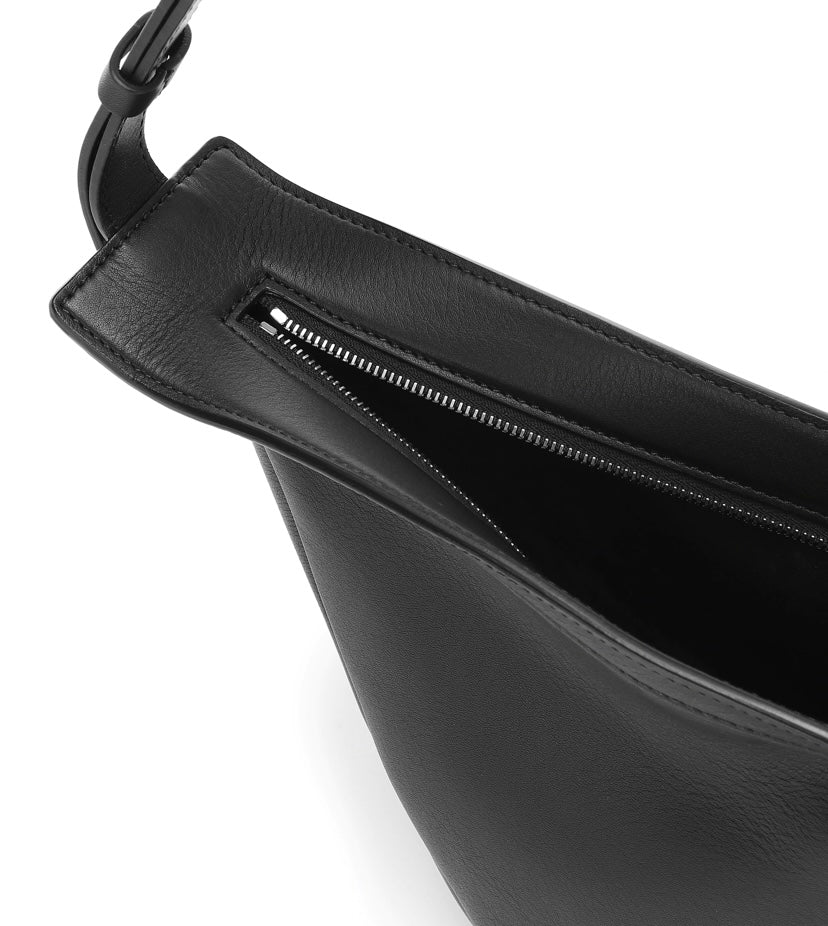 The Row Small Slouchy Banana Bag – SERENDIPITY